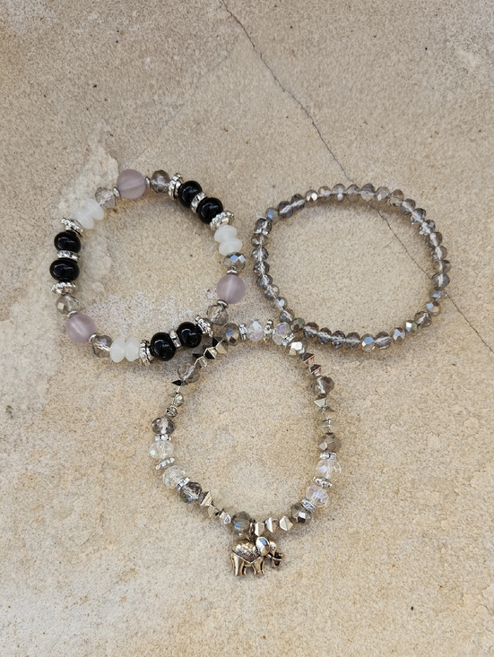 Vonru Jewelry - Beaded Elephant Charm Bracelet Set Rhinestone Spacers Silver Neutral Tones